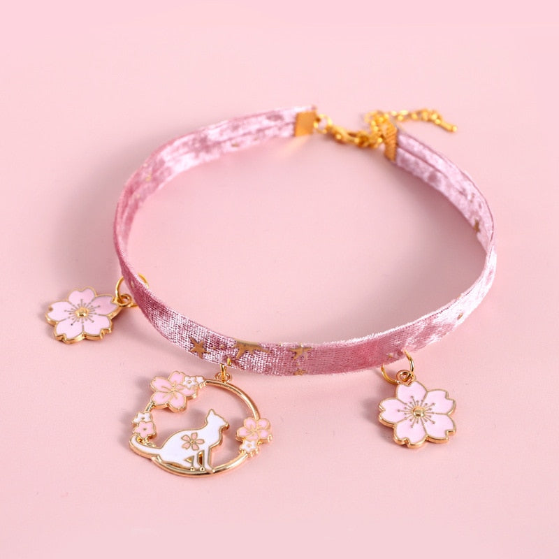 Velvet Charm Collar